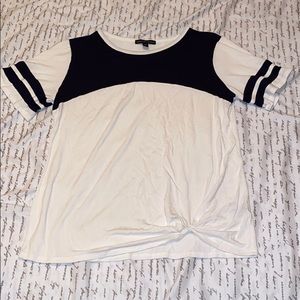 Signature Studio Short Sleeve Top